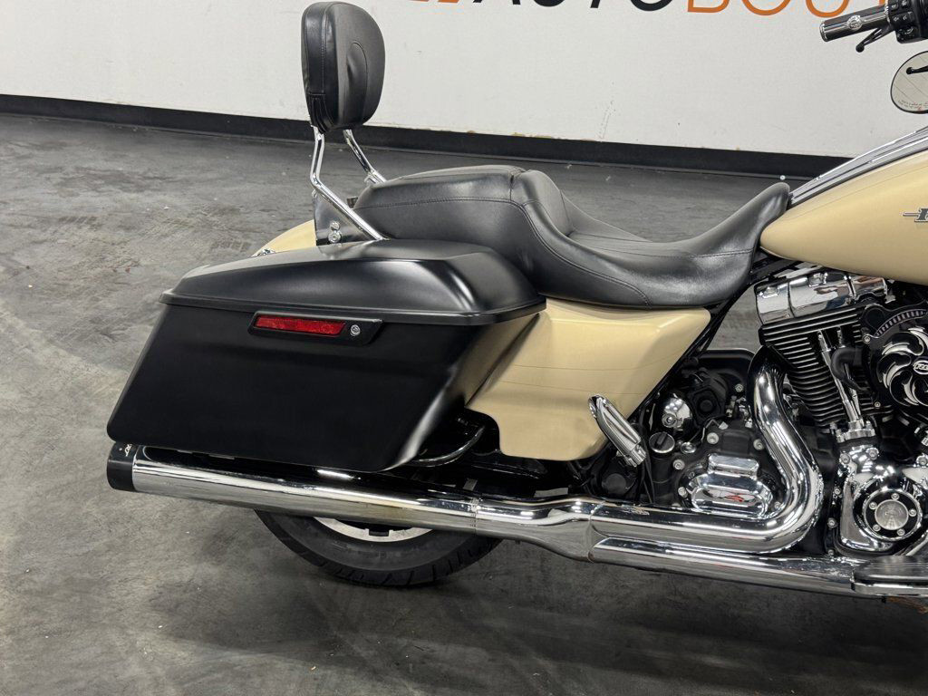 Street Glide®