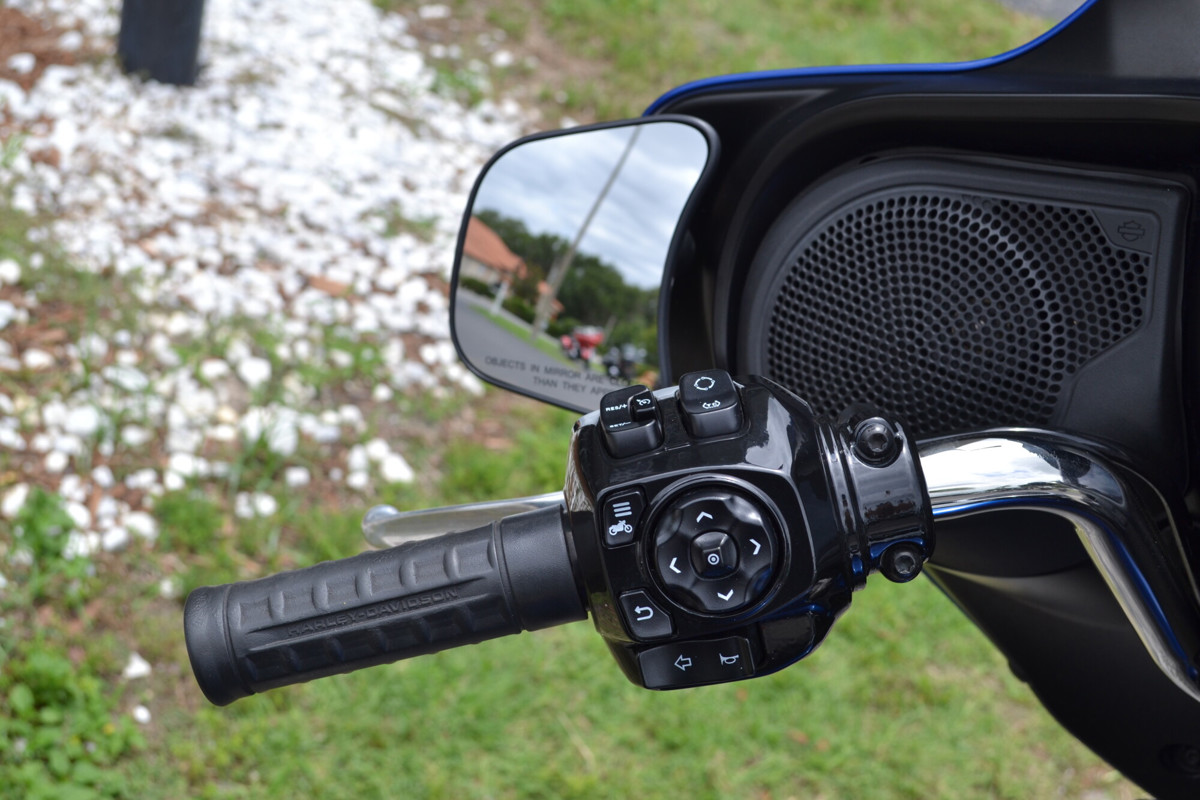 Street Glide®