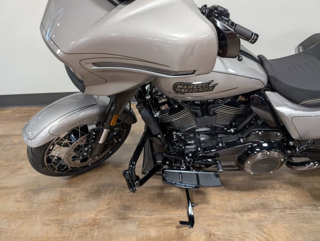 CVO® Street Glide®