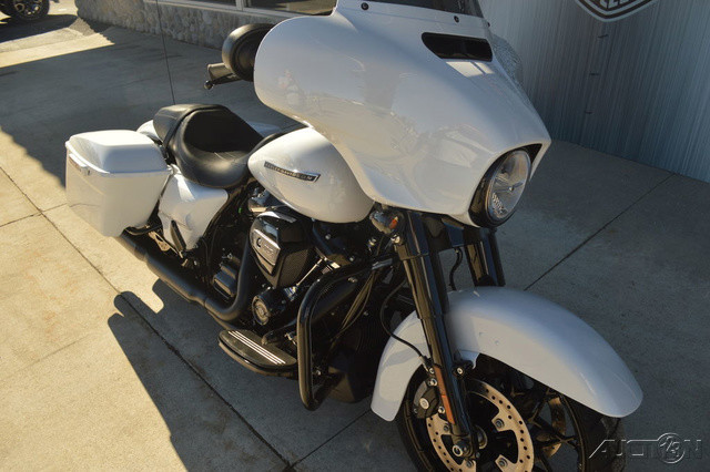 Street Glide® Special