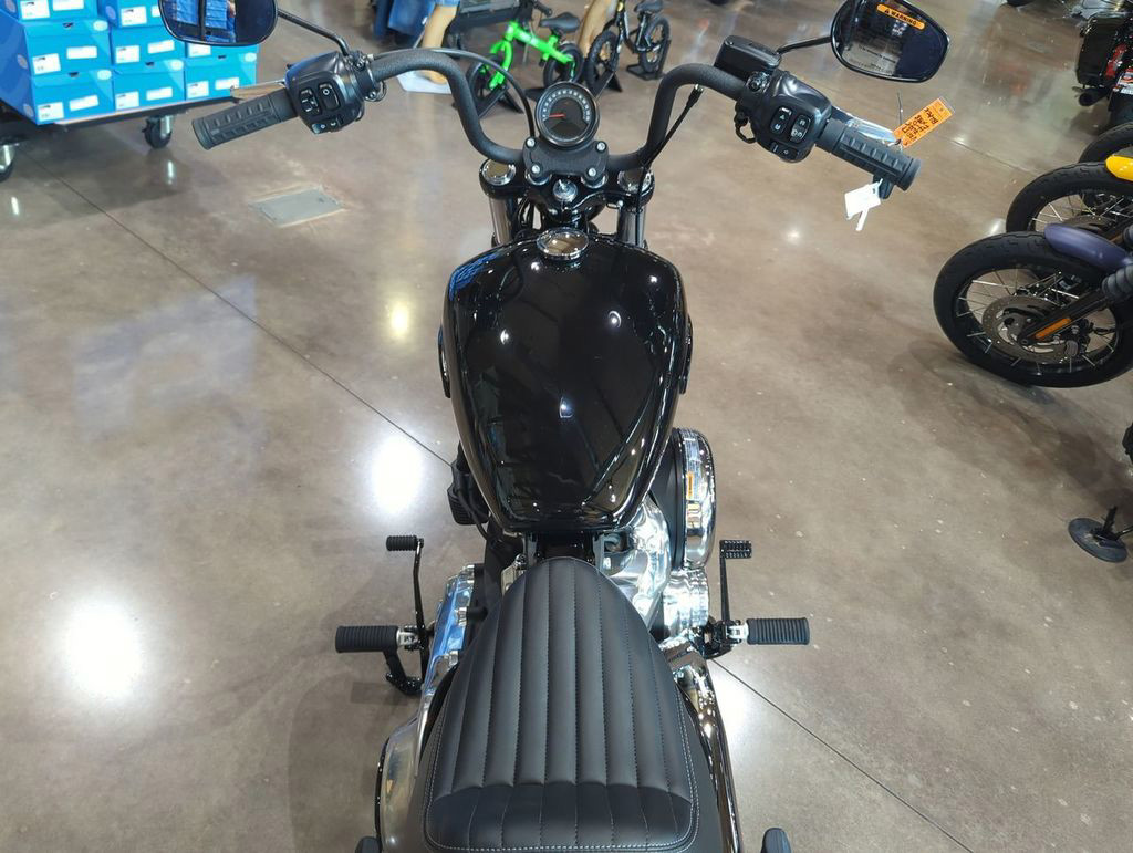 Street Bob®