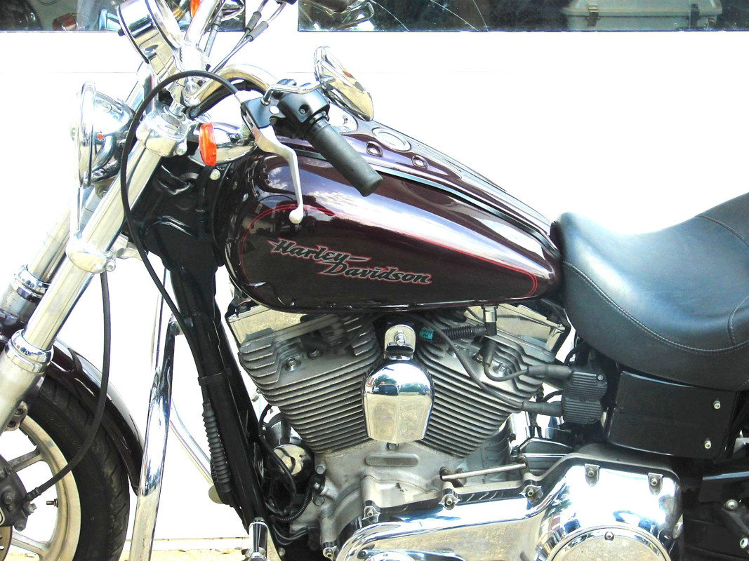 Dyna® Super Glide® Custom