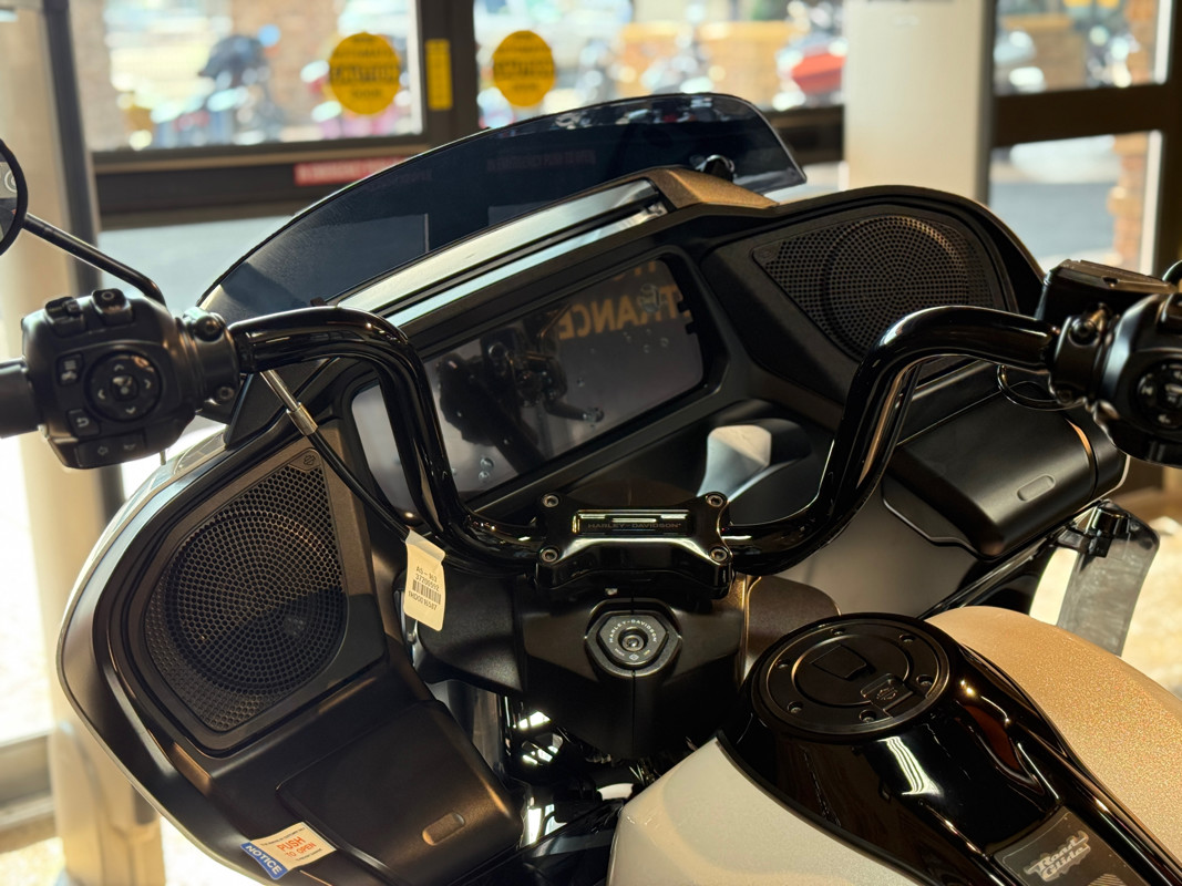 Road Glide®