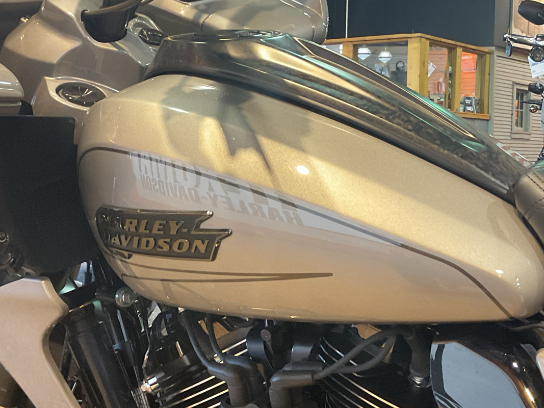 CVO® Road Glide®