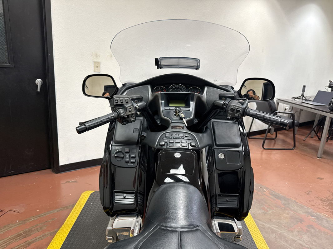 Gold Wing Airbag