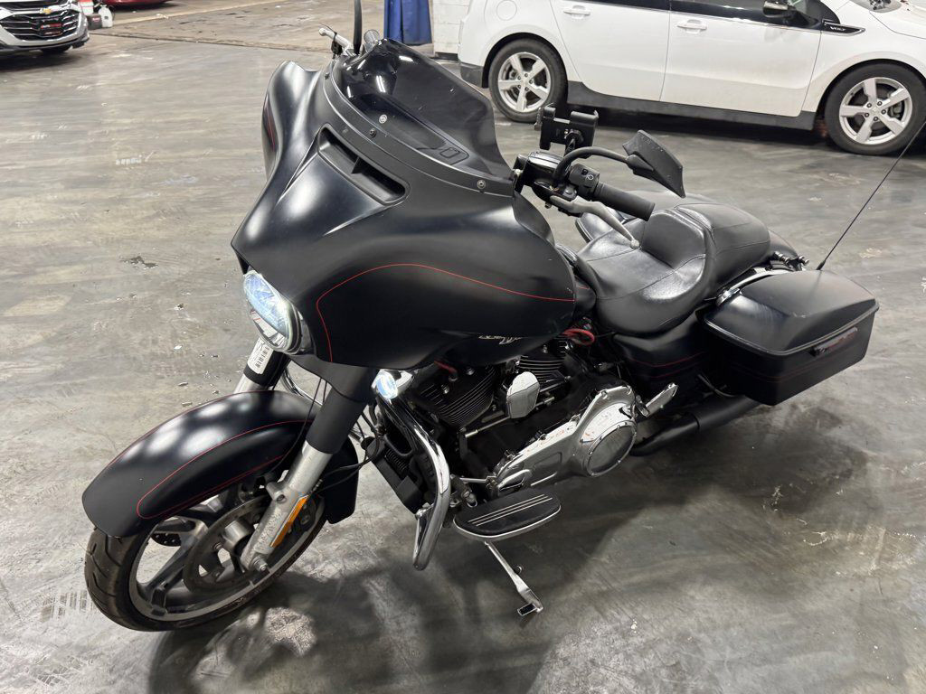 Street Glide® Special