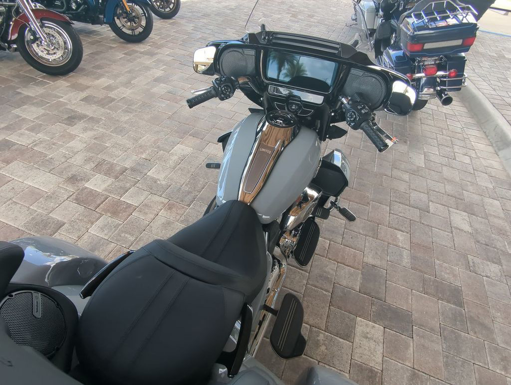 Street Glide® 3 Limited