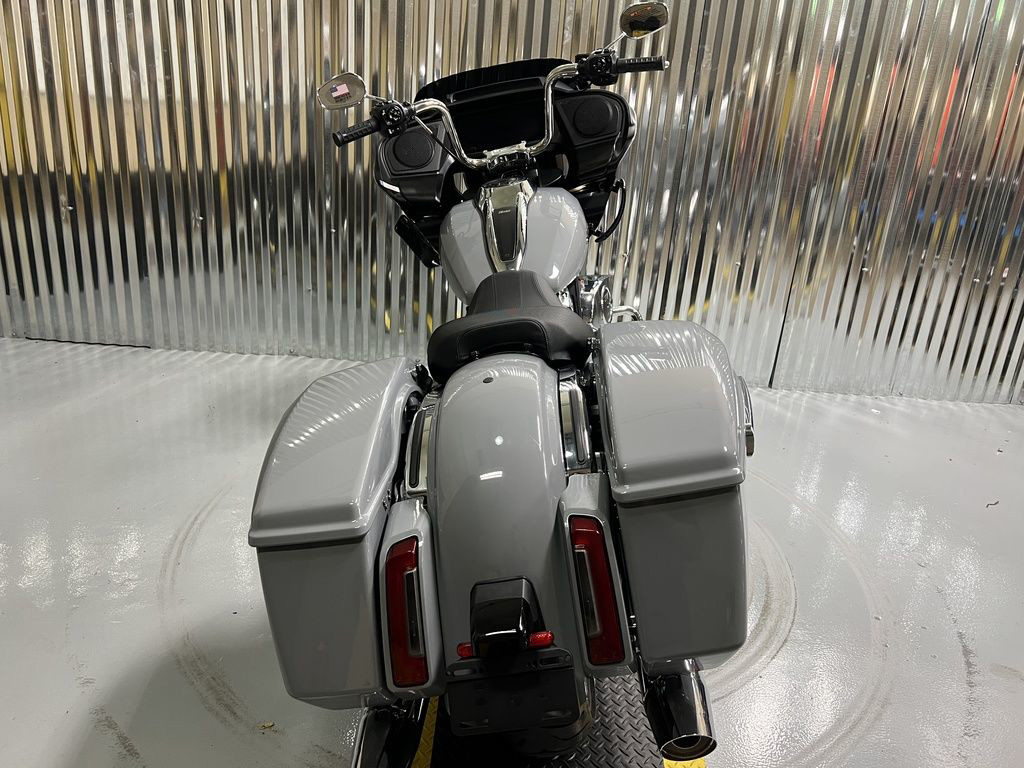 Road Glide®