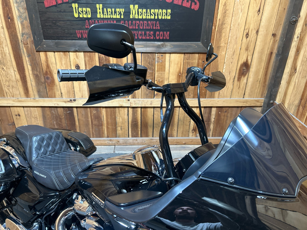 Road Glide®