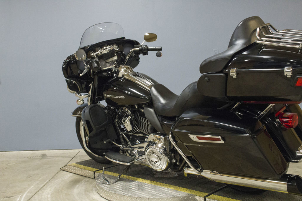 	Electra Glide® Ultra® Limited Low