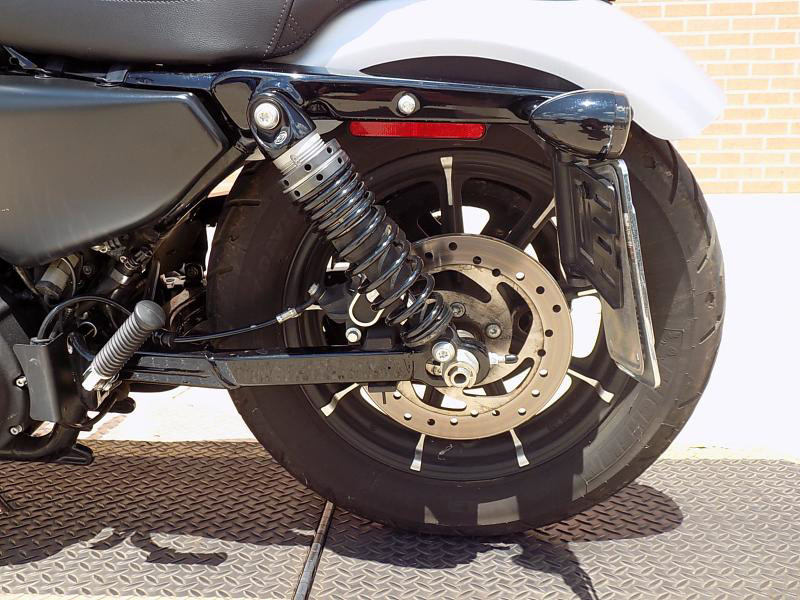 Iron 883®