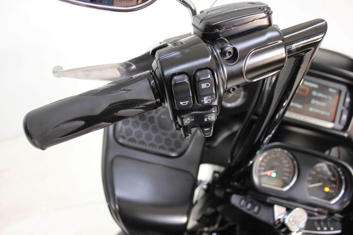 Road Glide® Ultra