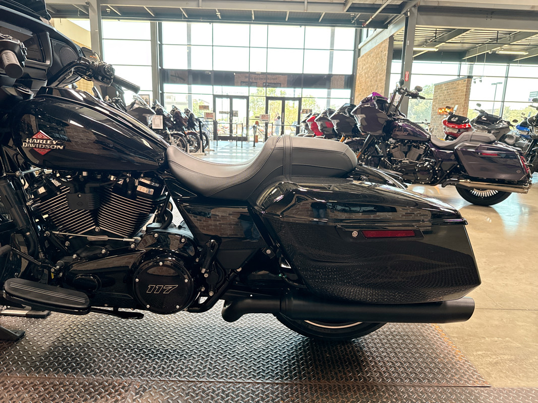 Street Glide®
