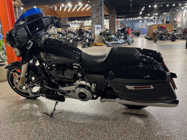 Street Glide®