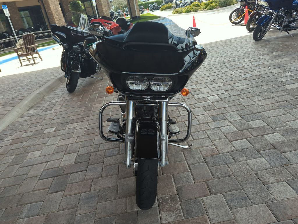 Road Glide®
