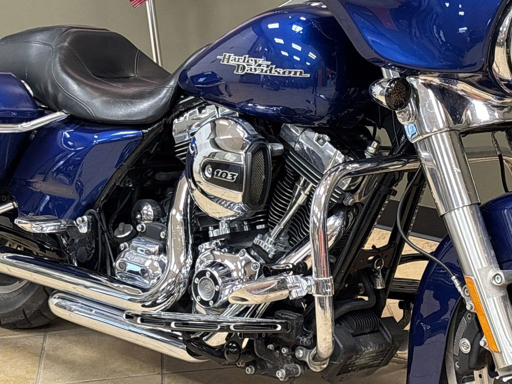 Street Glide®