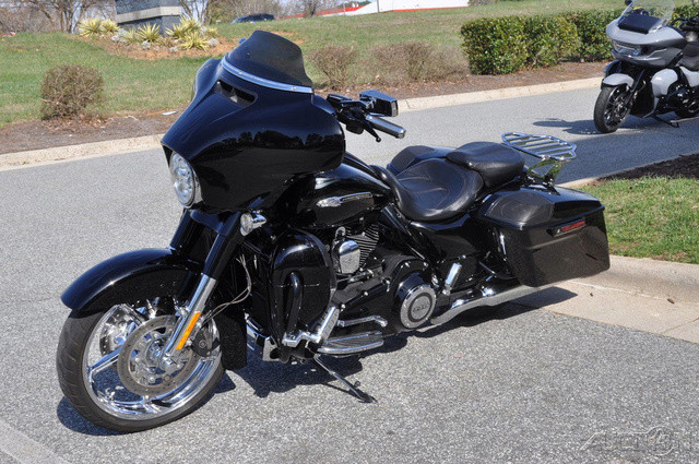 CVO® Street Glide®