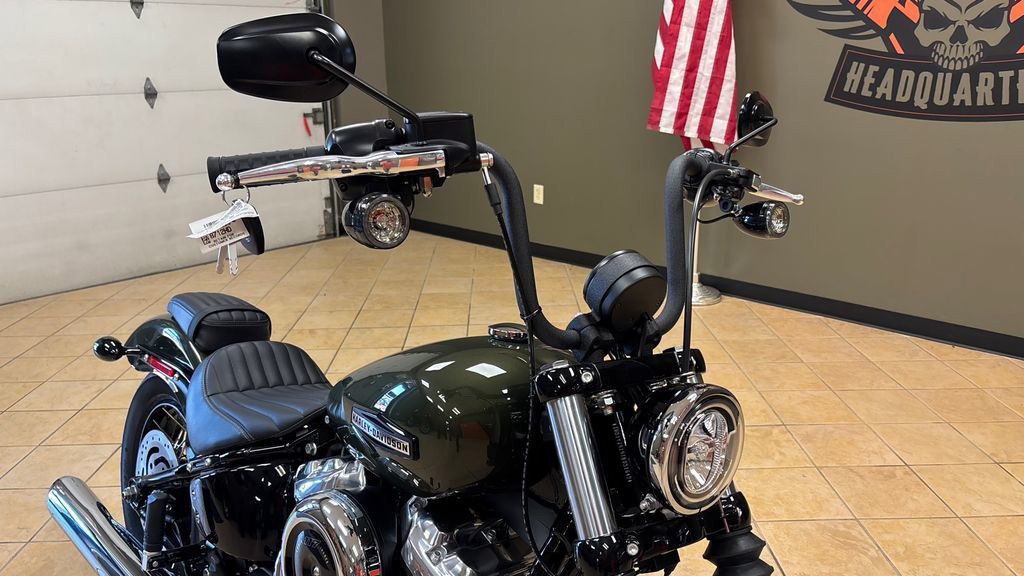 Street Bob®