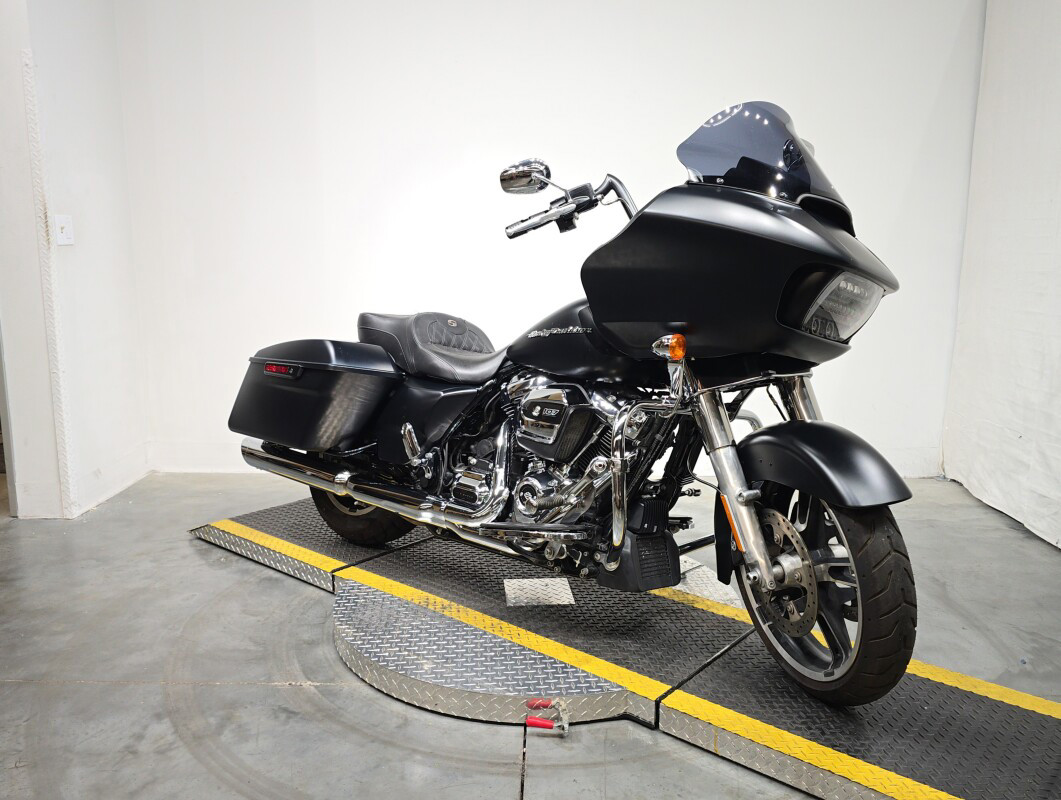 Road Glide®