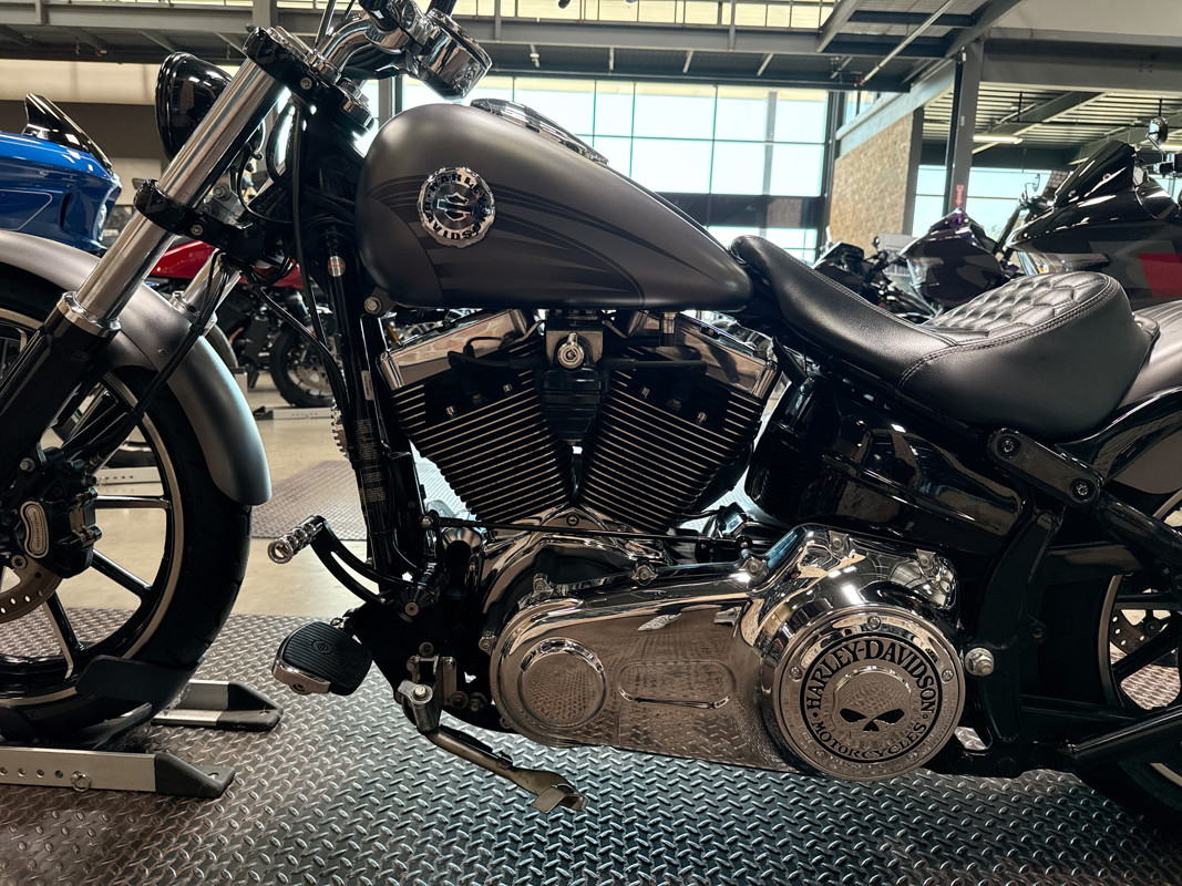 Softail® Breakout®