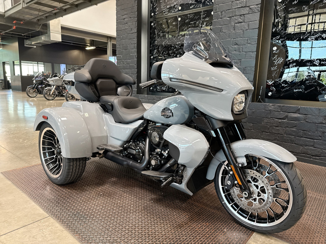 Street Glide® 3 Limited