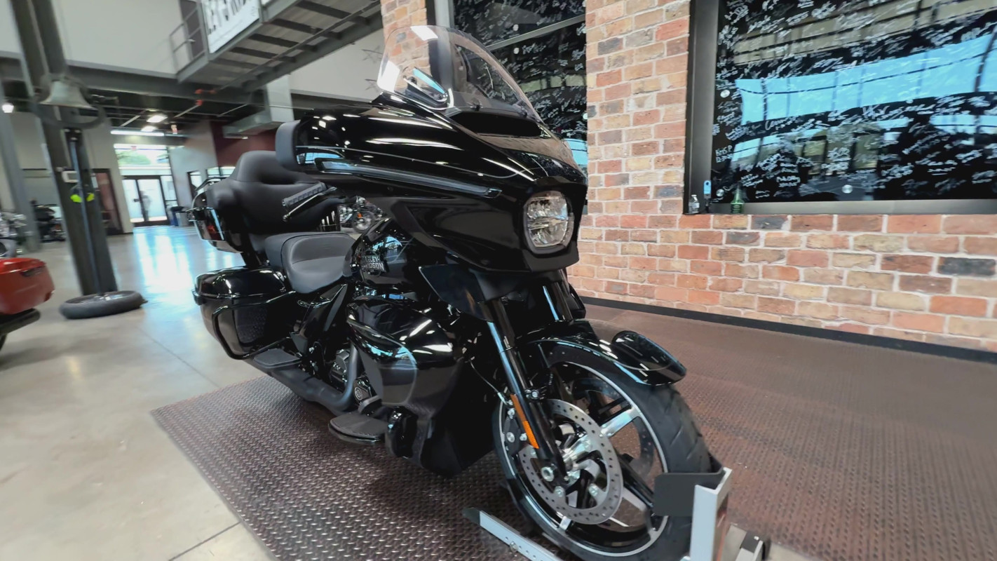 Street Glide® Ultra