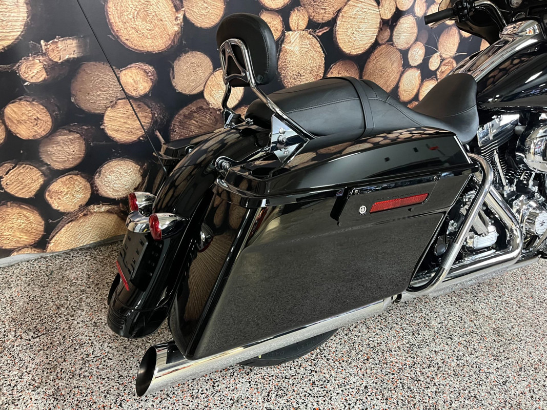 Street Glide®