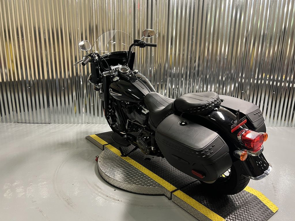 Softail® Heritage Classic 114