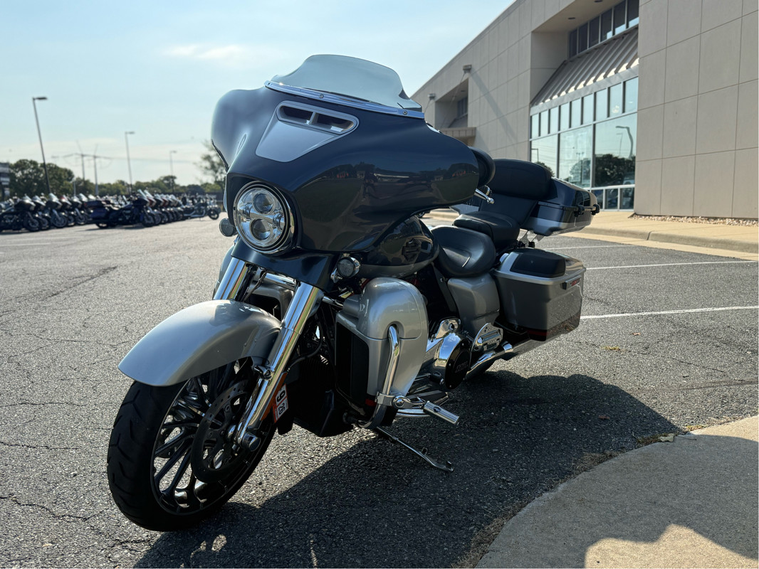 CVO® Street Glide®