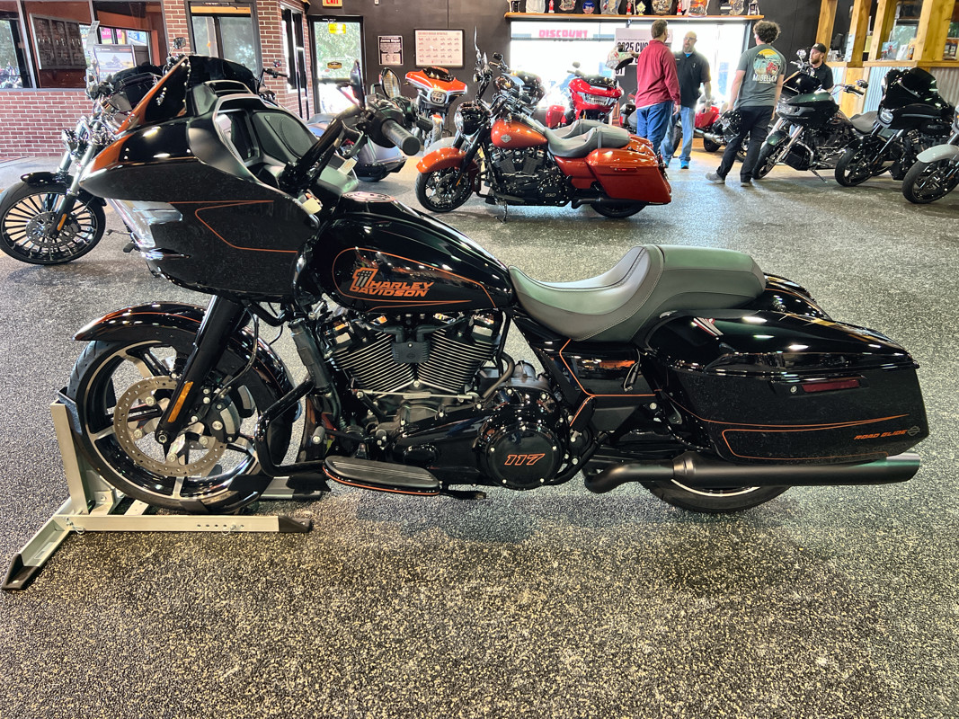 Road Glide®