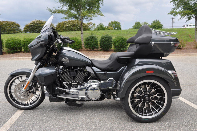 Street Glide® 3 Limited
