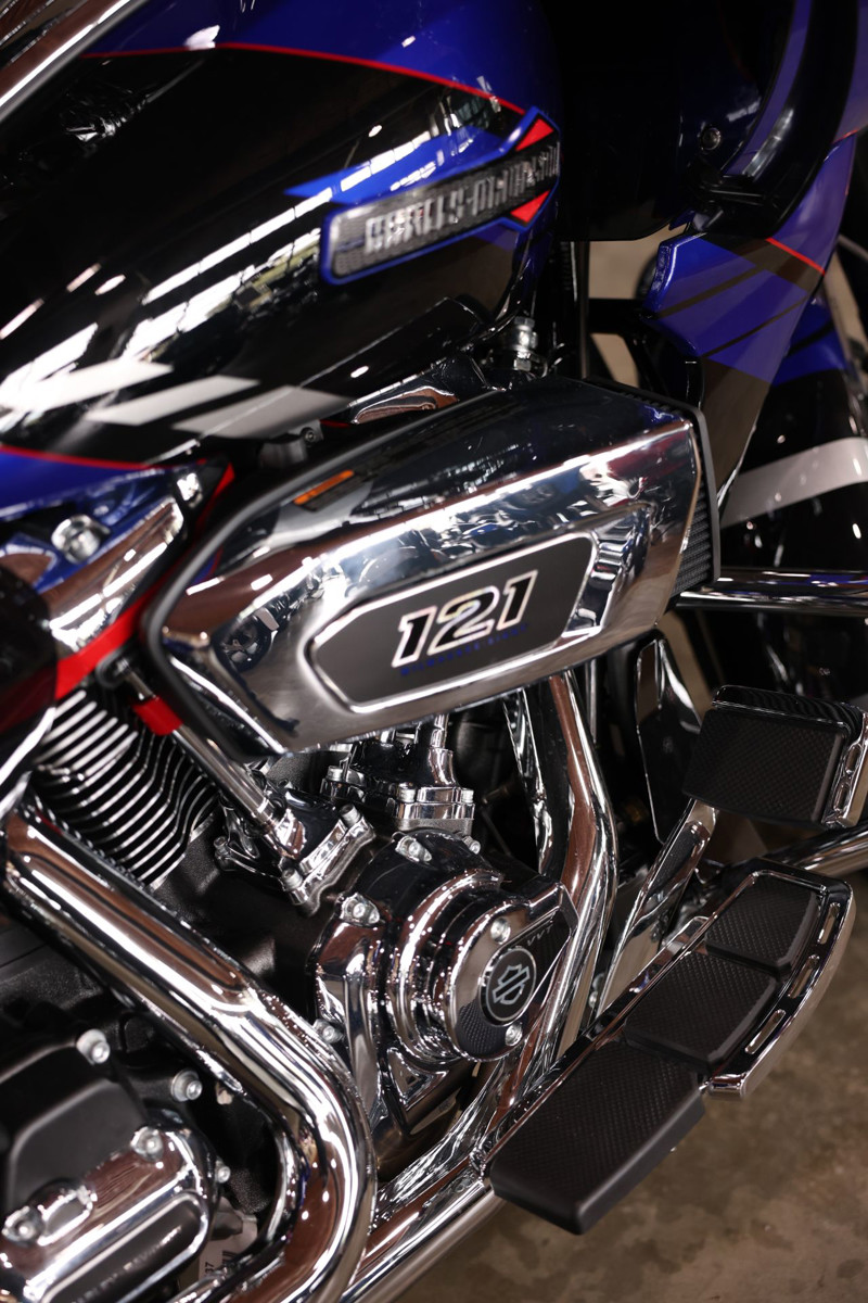 CVO® Road Glide®