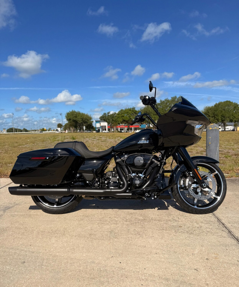 Road Glide®