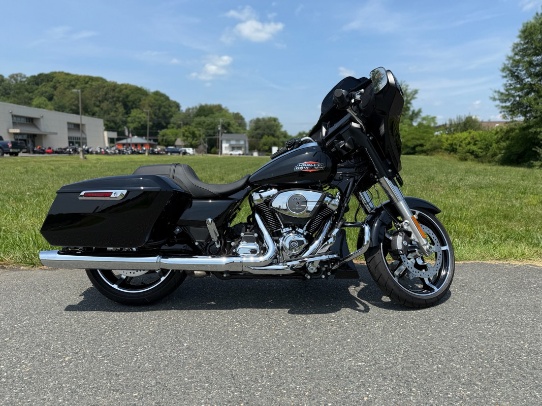 Street Glide®