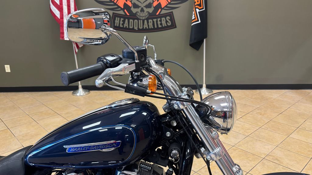 Sportster® 1200 Custom 