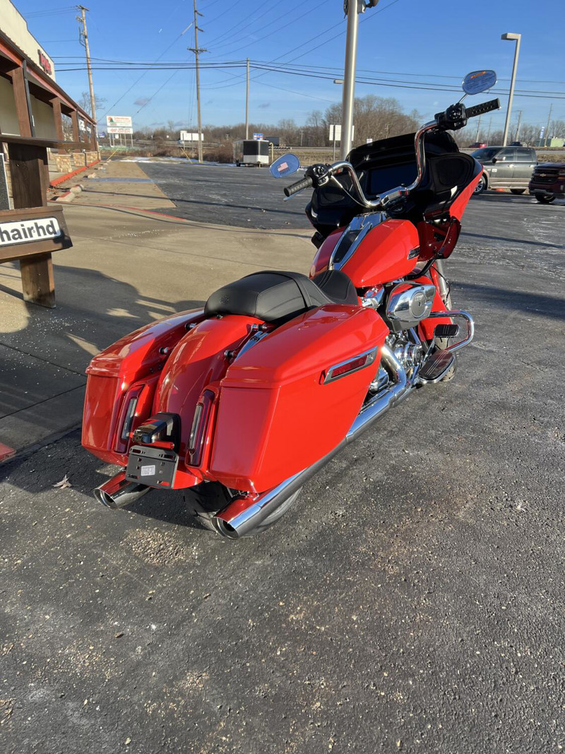 Road Glide®
