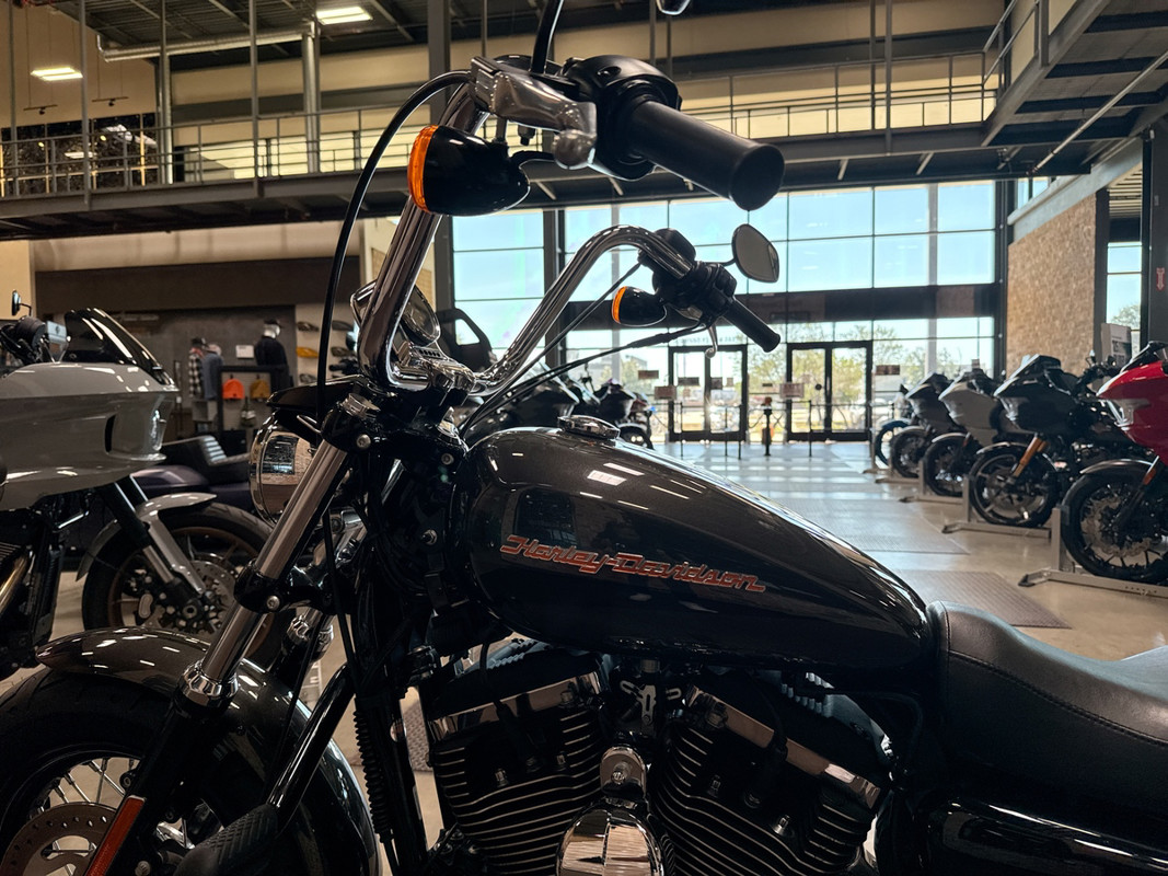 Sportster® 1200 Custom