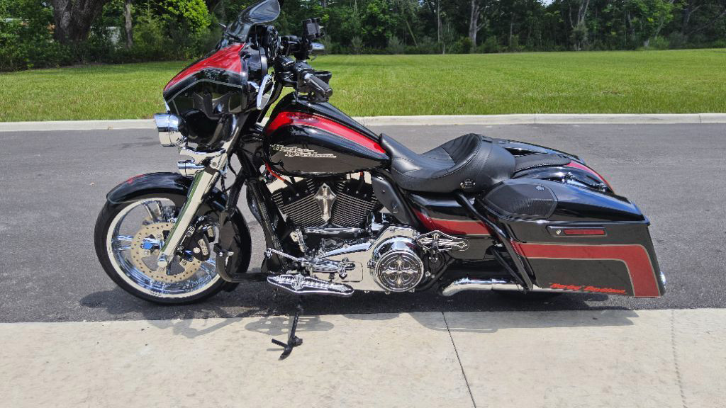 Street Glide® Special
