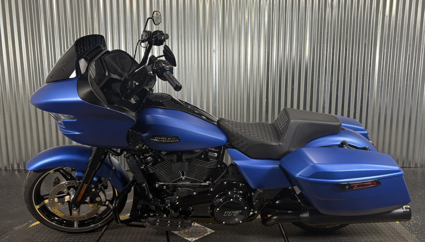 Road Glide®