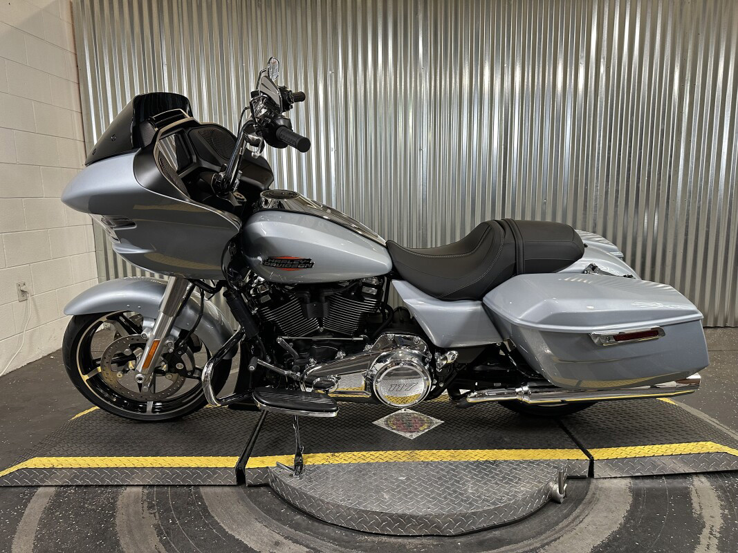 Road Glide®
