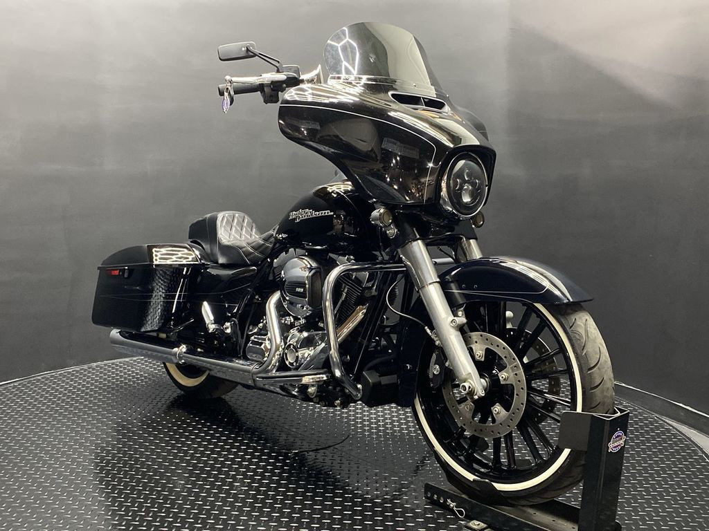 Street Glide® Special