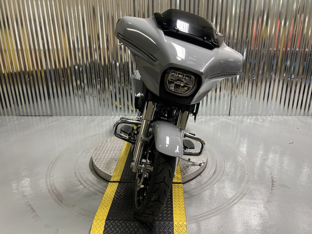 Street Glide®