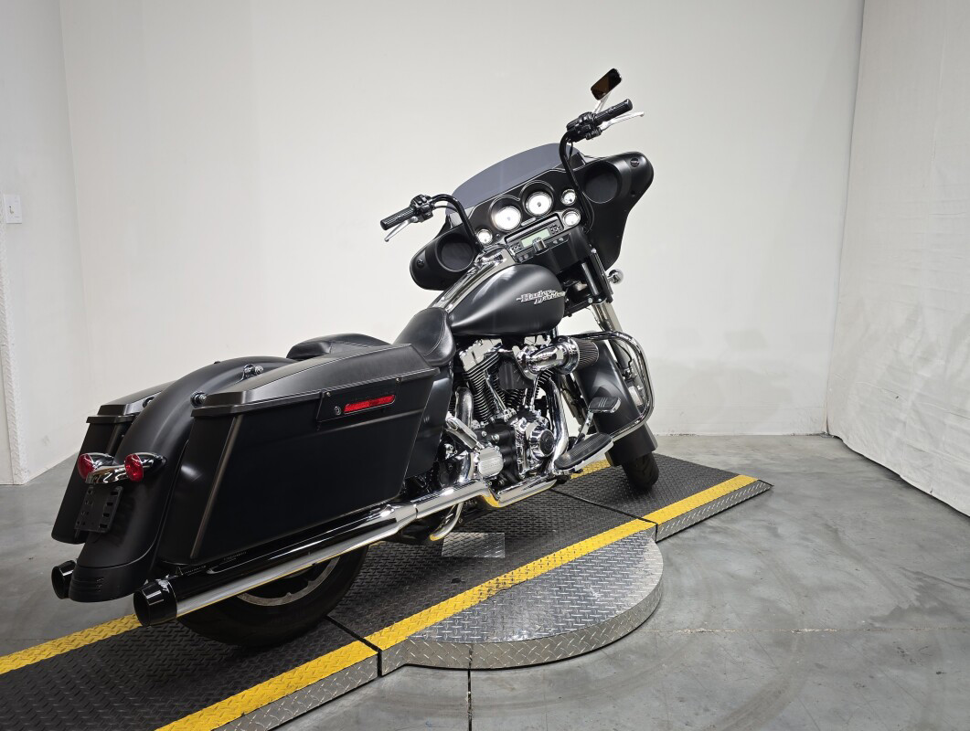 Street Glide®