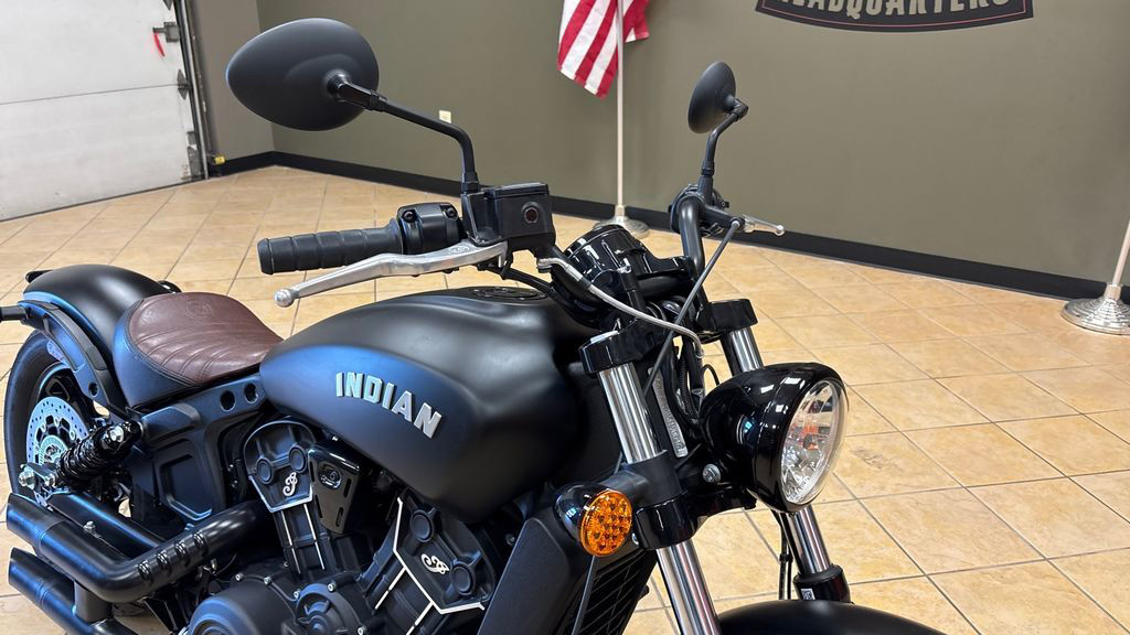 Scout Bobber Sixty