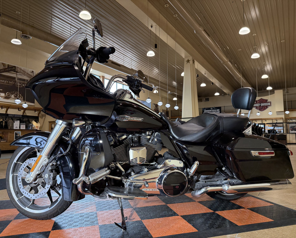 Road Glide®