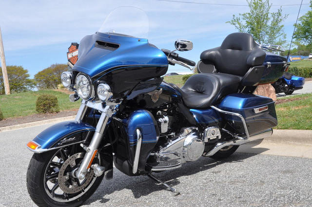 Electra Glide® Ultra® Limited 115th Anniversary