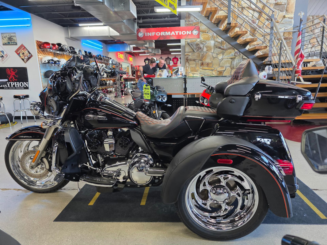 Tri Glide® Ultra Classic®