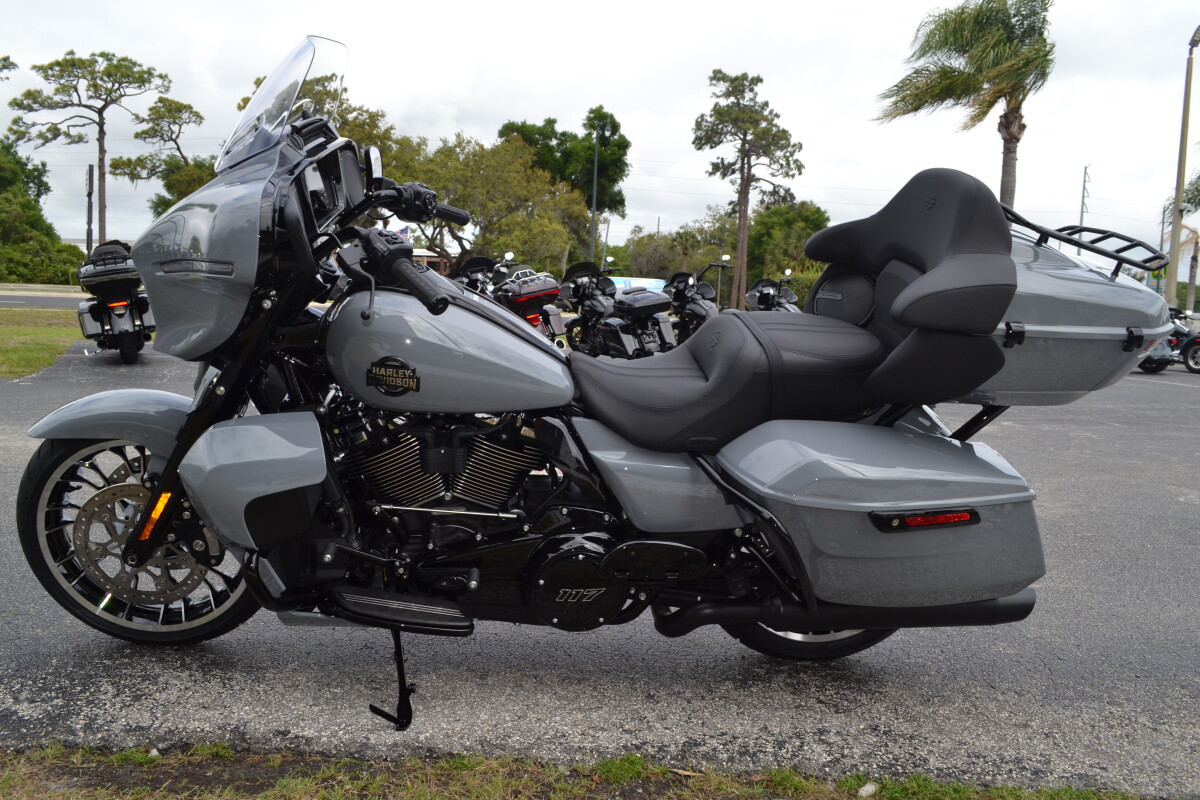 Street Glide® Limited