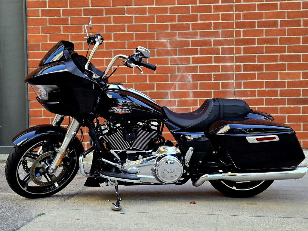 Road Glide®