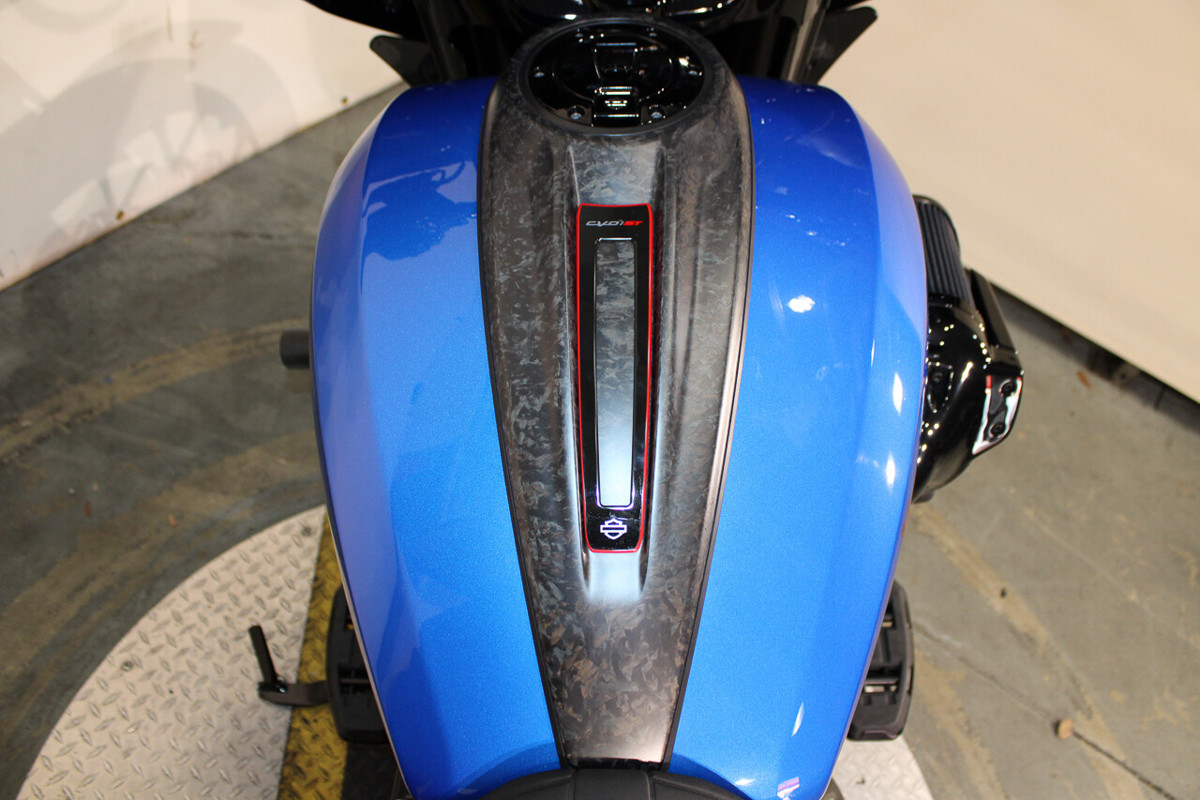 CVO® Street Glide® ST